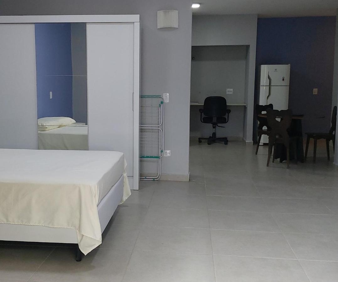 Apartamento 03 Confortavel *